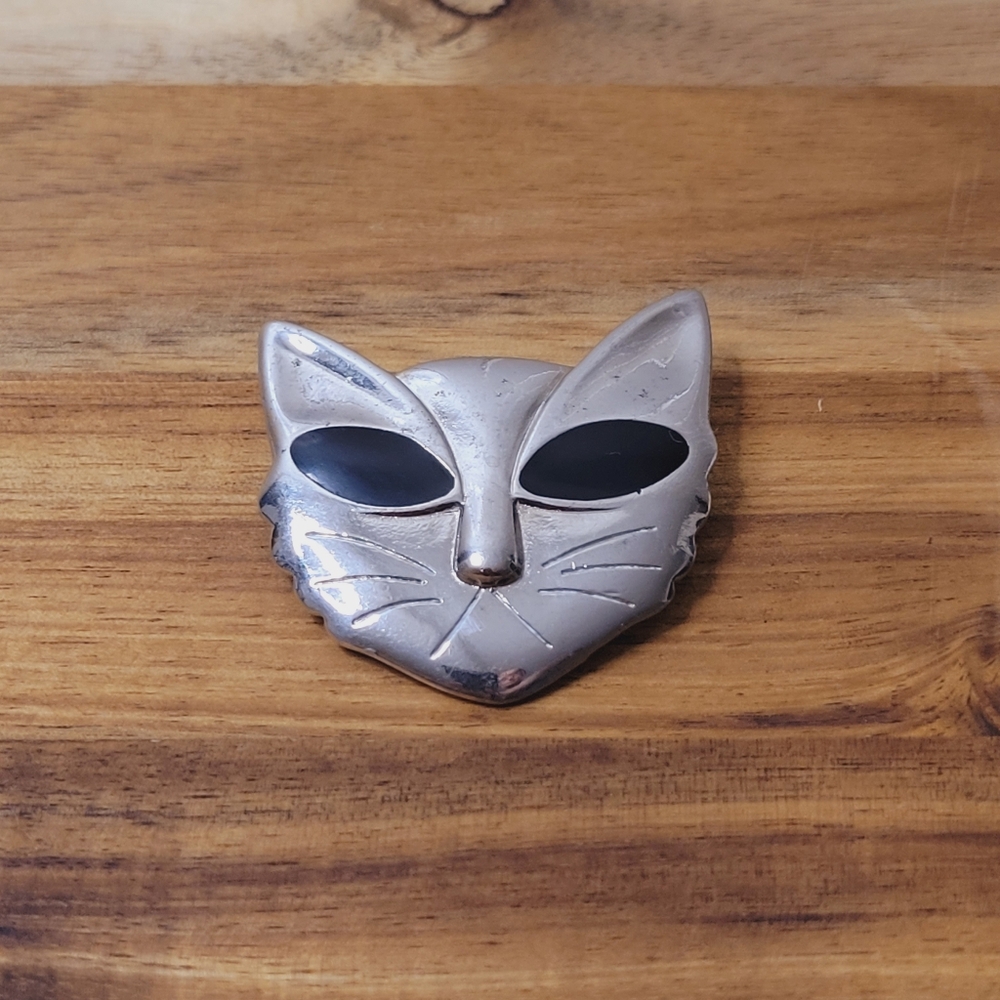 VTG Cat Lover Brooch Pin Silver Detailing Blk Marcacite Inlay Enamel Eyes EUC